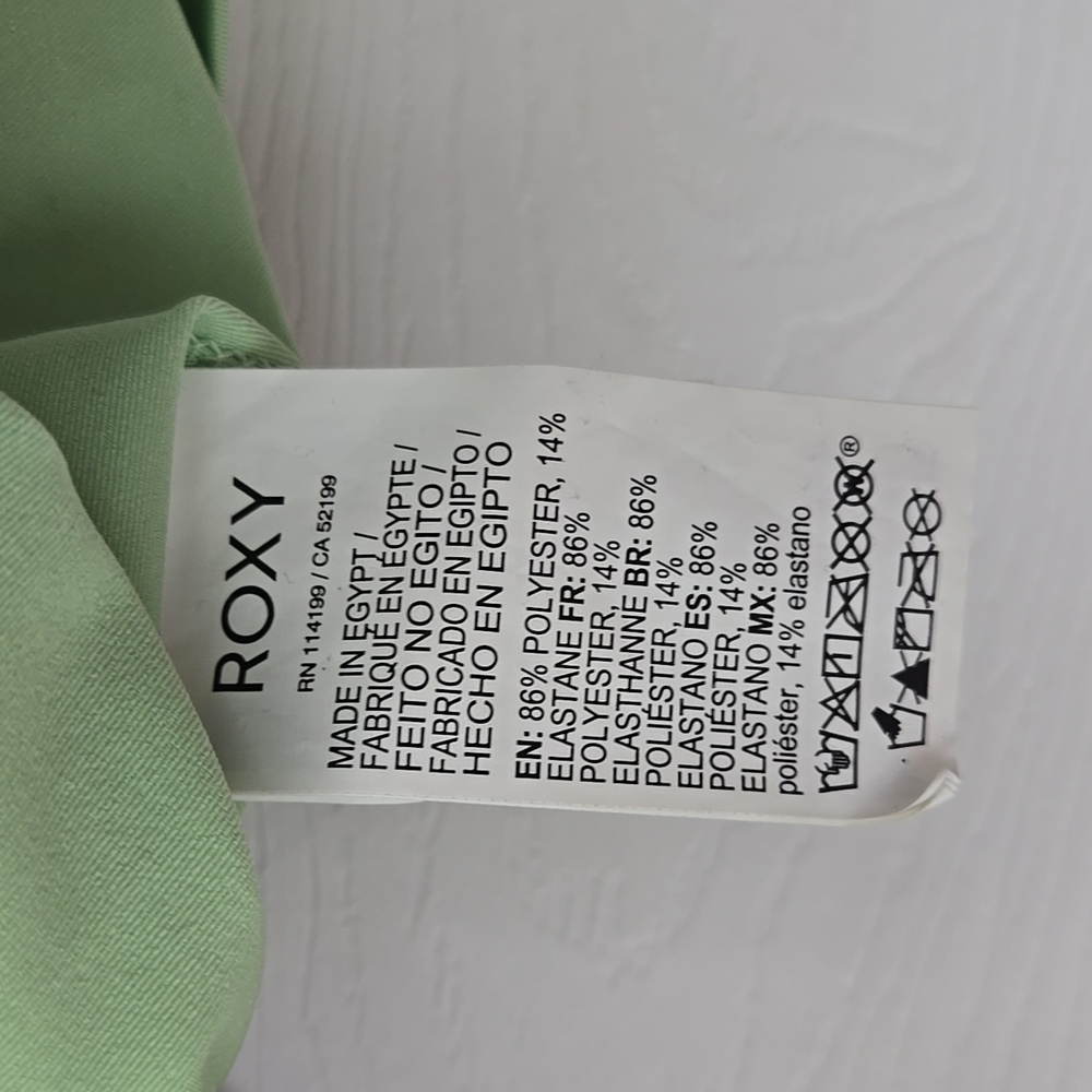 Roxy Rash Guard - Picture 8 of 8